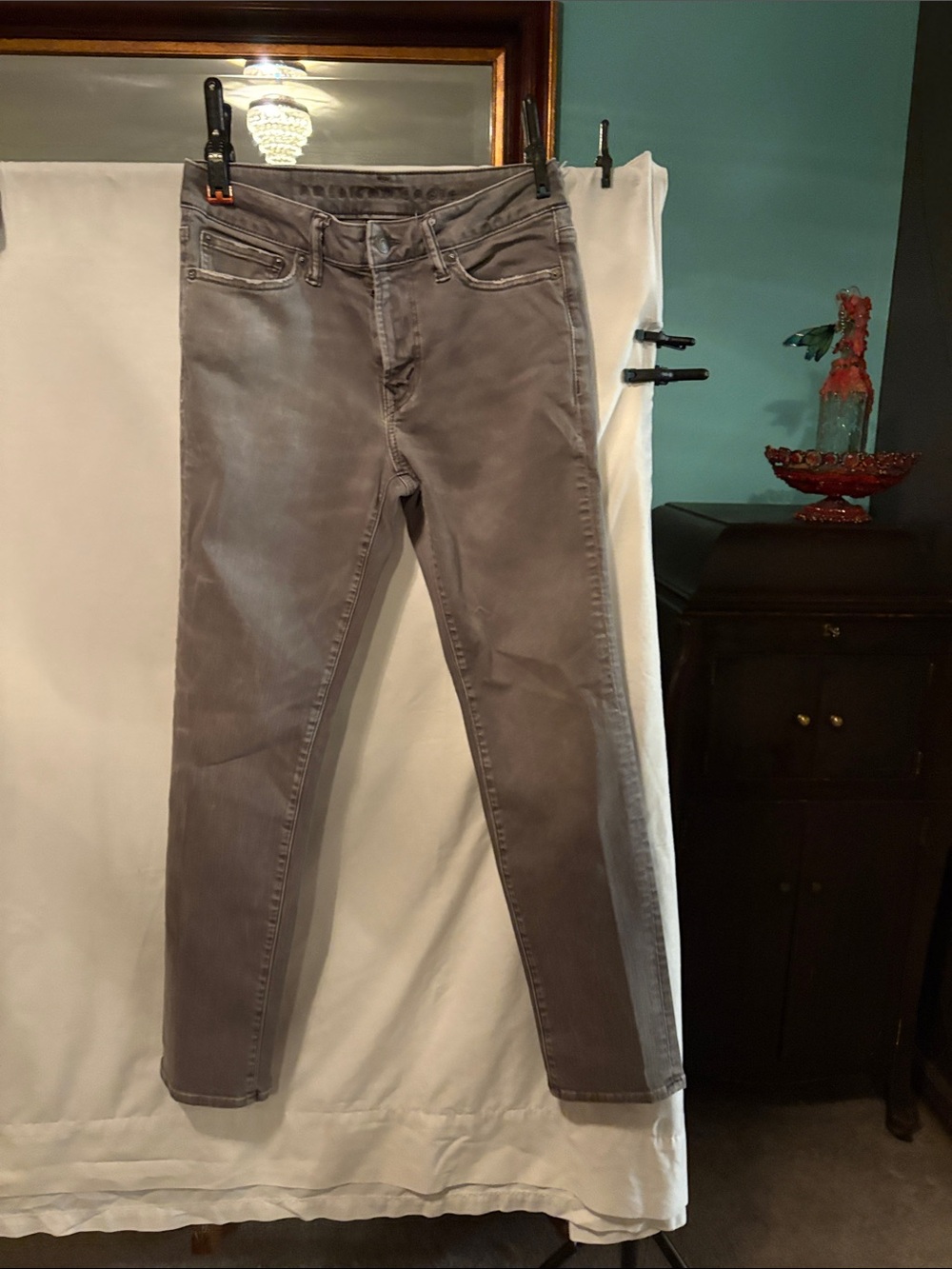 American Eagle Outfitters Slim Jeans in Faded Gray